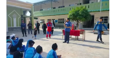 edukasi bersama Damkar Kota Batam